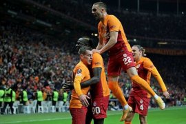 Galatasaray, Marsilya'yı devirdi