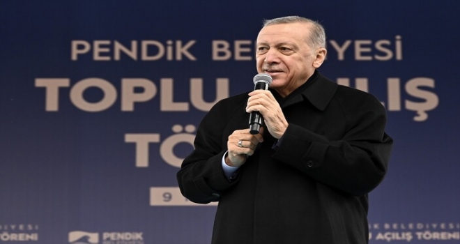 Cumhurbaşkanı Erdoğan: Kıbleyi bilmeyenler, seccadeye ayakkabıyla basar