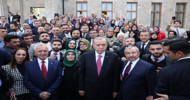 AK ATAŞEHİR TEŞKİLATI CUMHURBAŞKANI RECEP TAYYİP ERDOĞAN İLE ANKARA'DA BULUŞTU