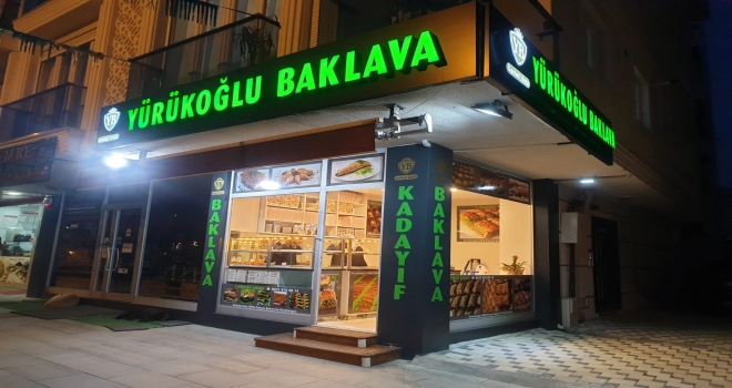 BAKLAVA YÜRÜKOĞLU BAKLAVADAN YENİR